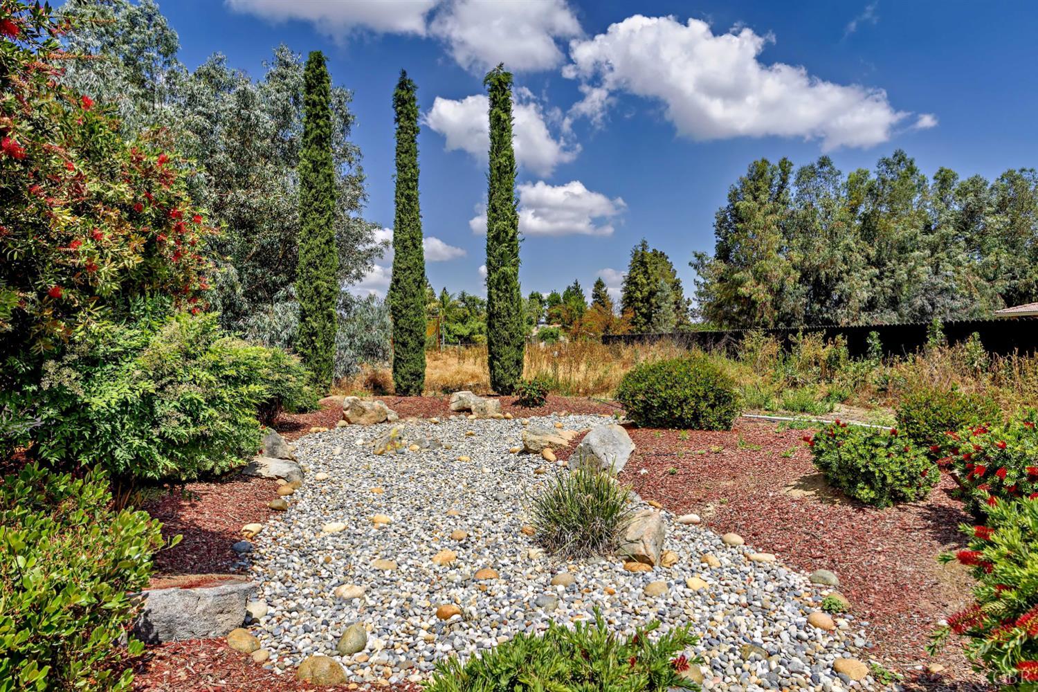 12066 Excelsior Ave, Hanford, CA 93230