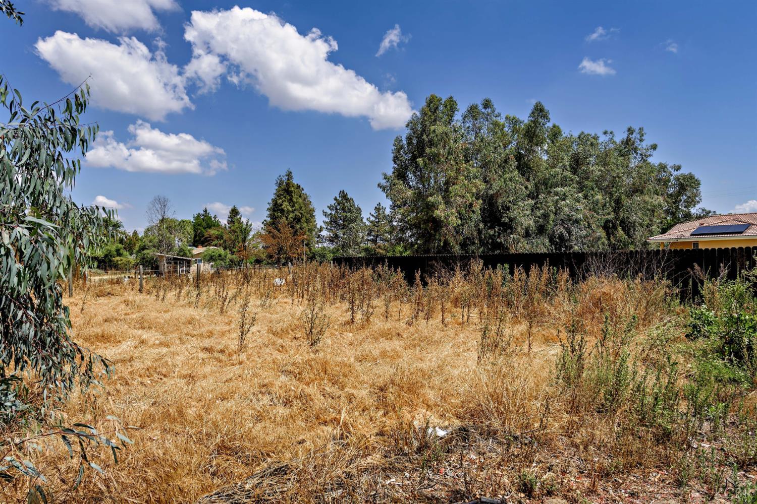 12066 Excelsior Ave, Hanford, CA 93230