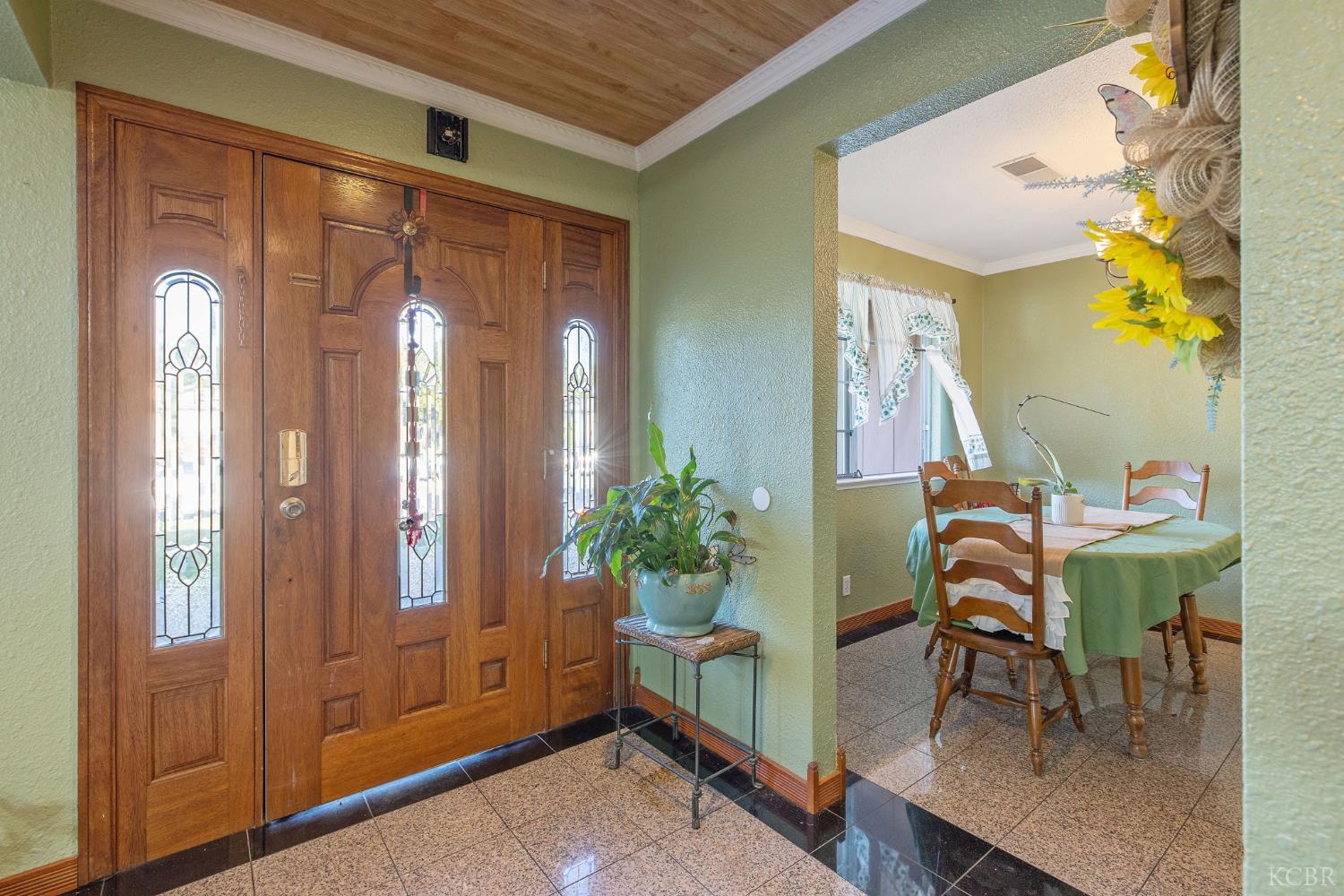 11 S Byron, Lemoore, CA 93245