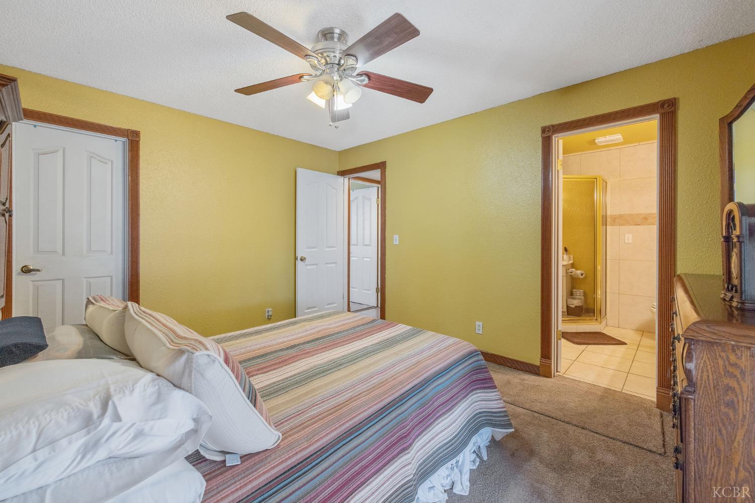 11 S Byron, Lemoore, CA 93245