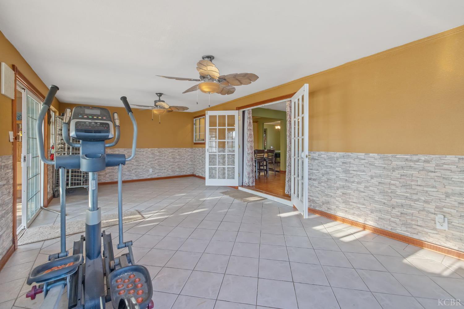 11 S Byron, Lemoore, CA 93245