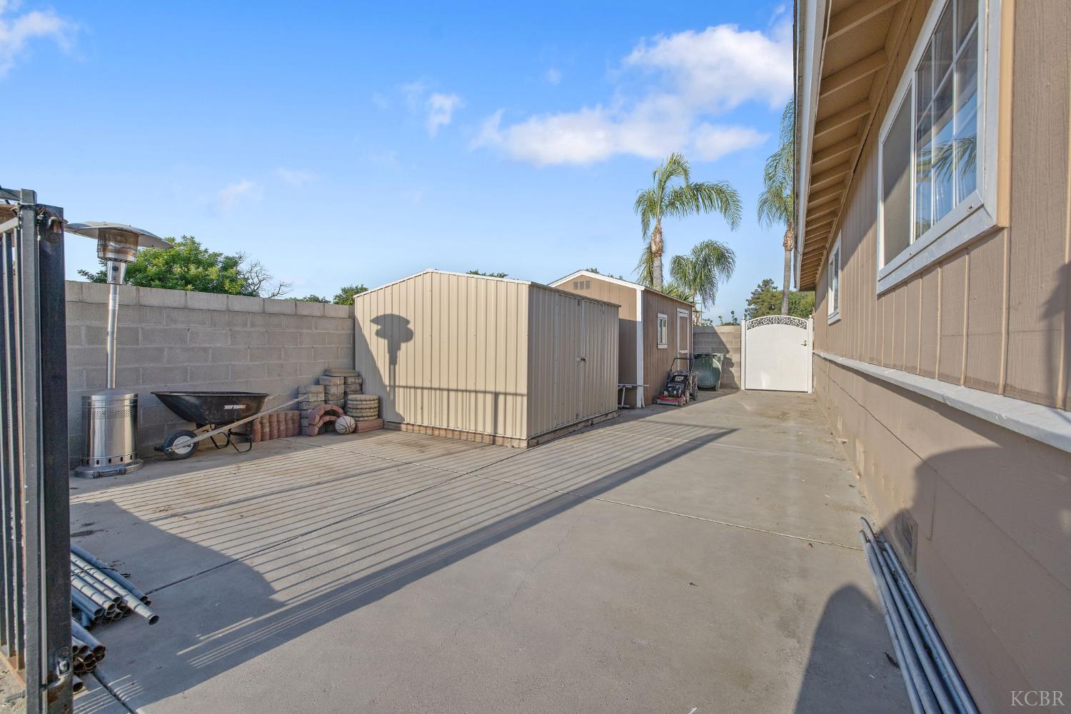 11 S Byron, Lemoore, CA 93245