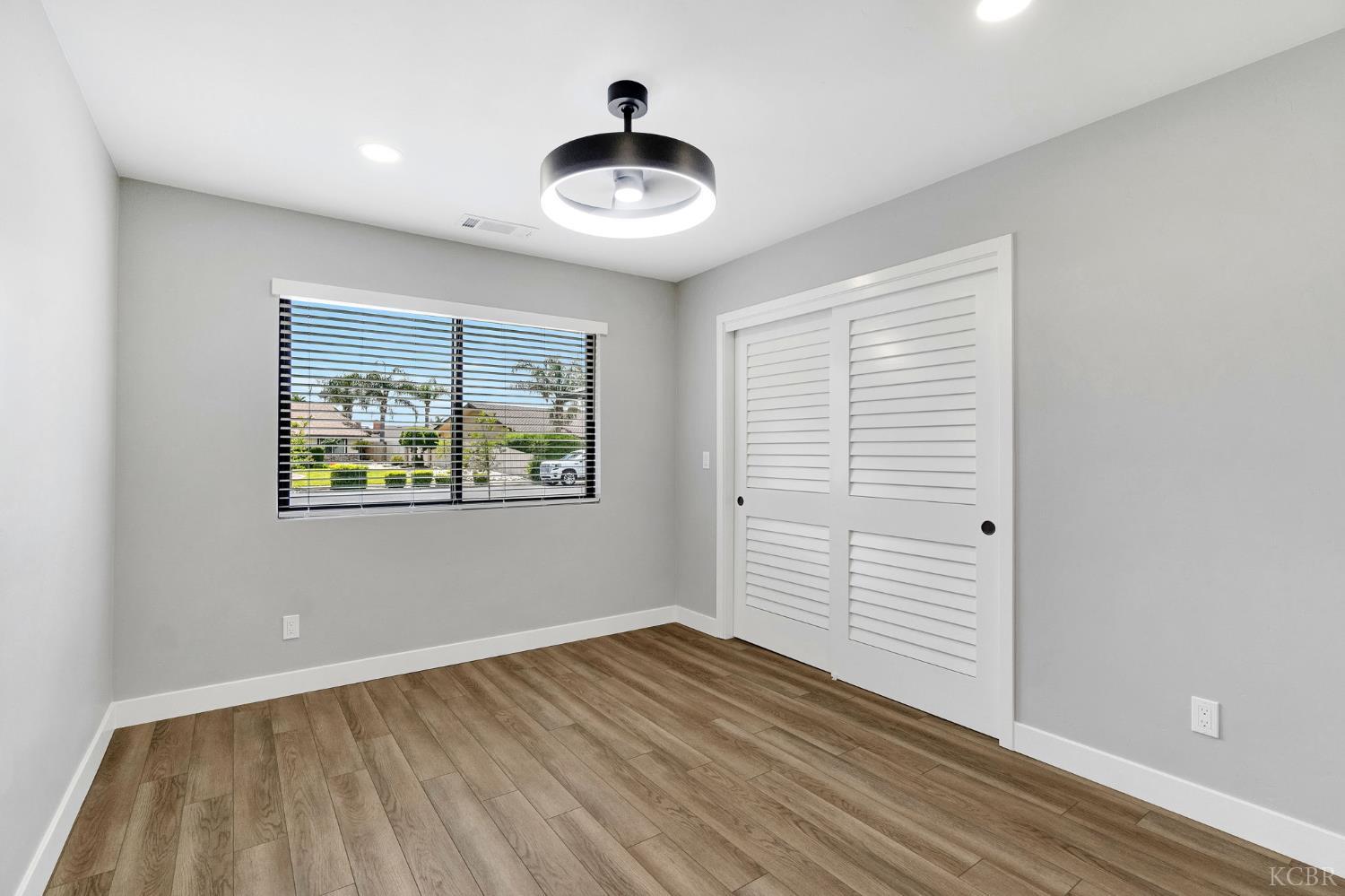 2344 Magnolia Ct, Hanford, CA 93230