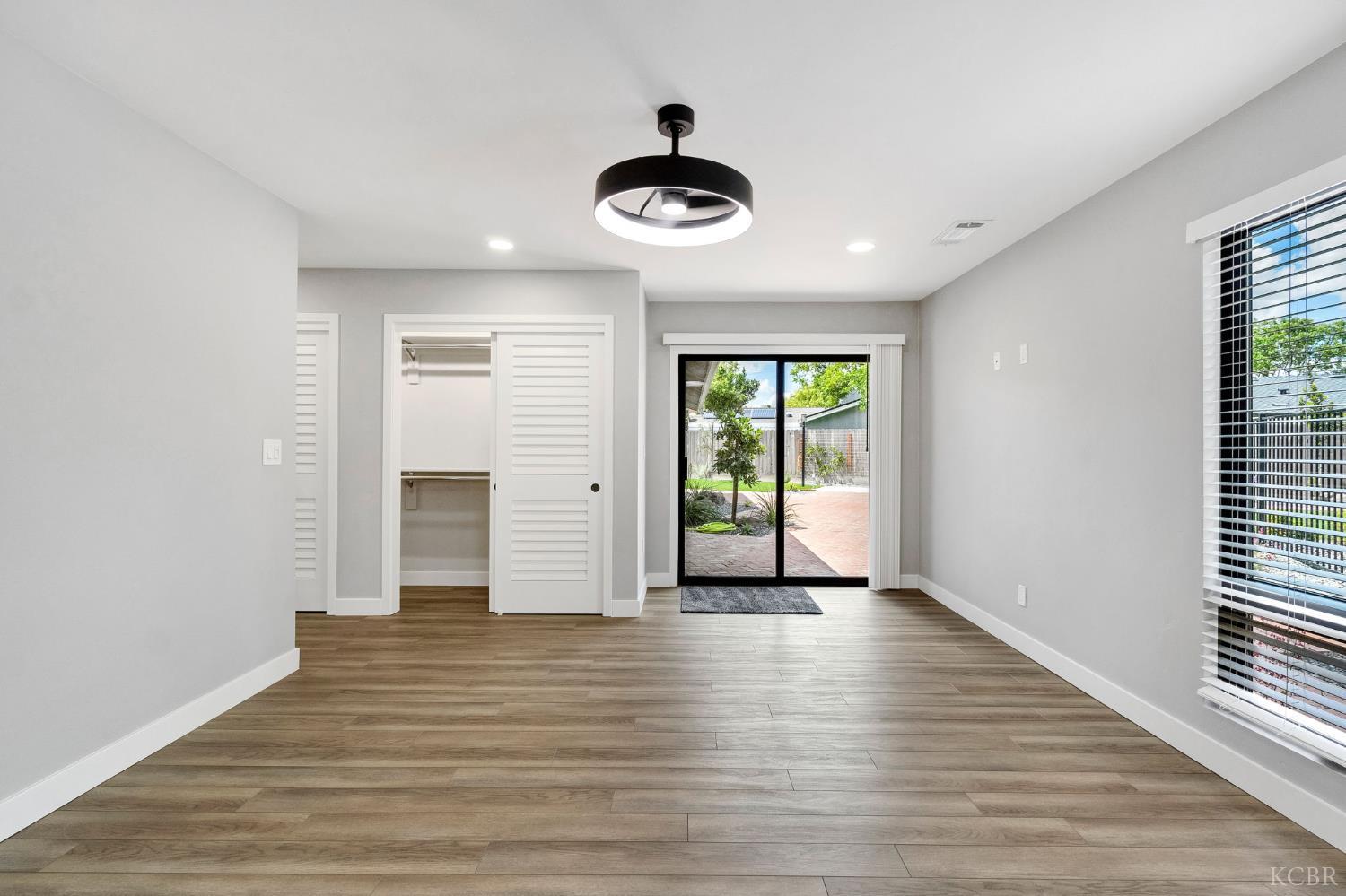 2344 Magnolia Ct, Hanford, CA 93230
