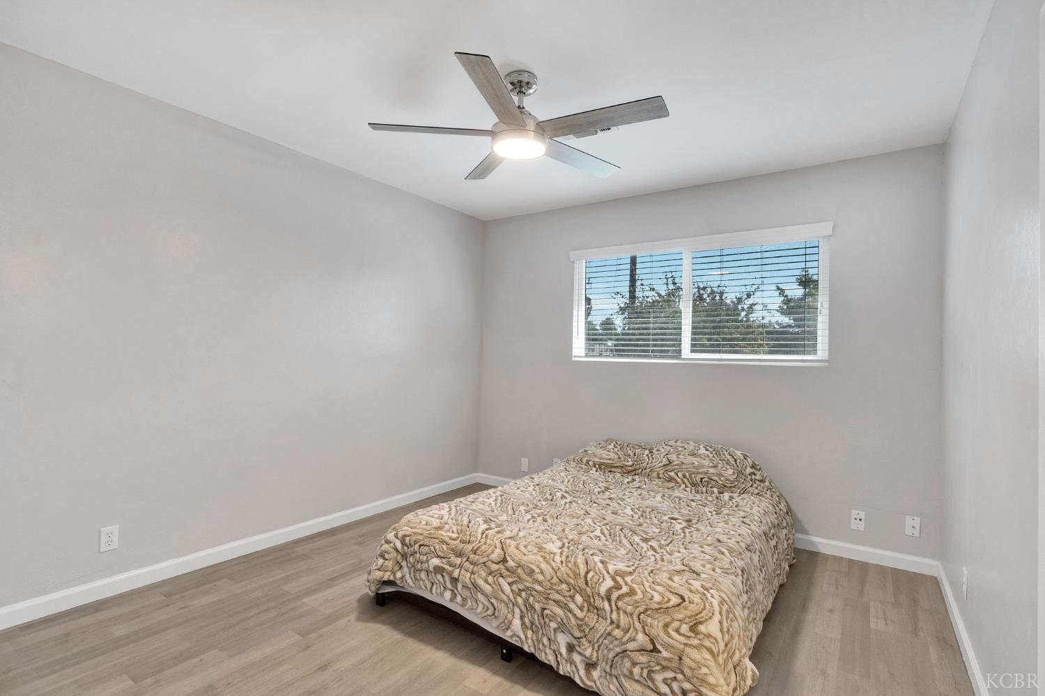 2275 E Lemmon Way, Hanford, CA 93230