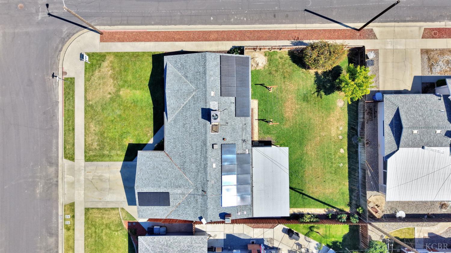 2275 E Lemmon Way, Hanford, CA 93230
