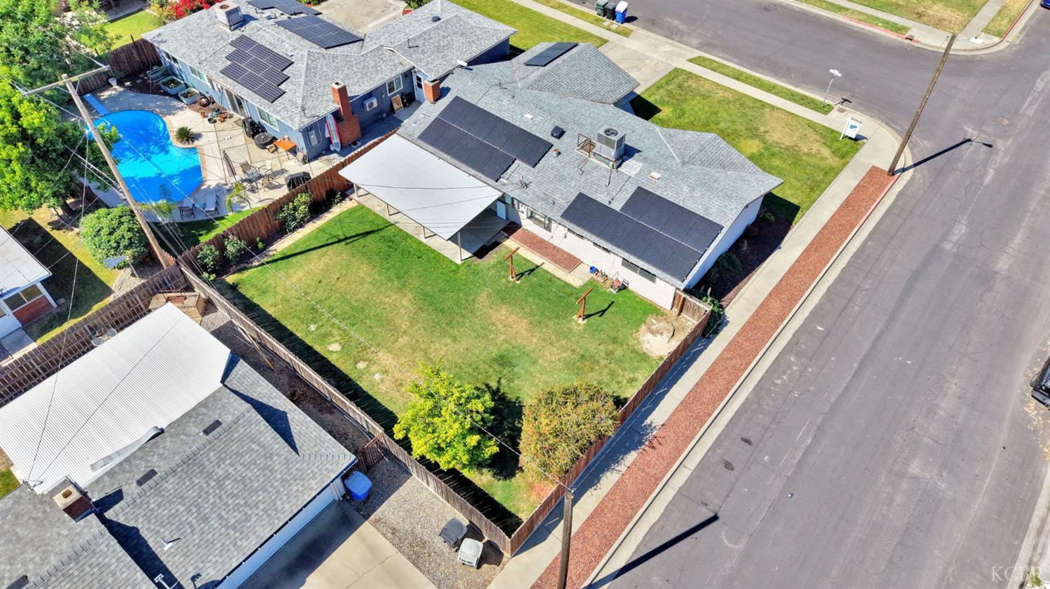 2275 E Lemmon Way, Hanford, CA 93230
