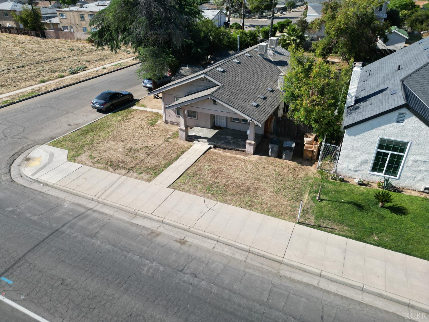2901 E Olive Ave, Fresno, CA 93701