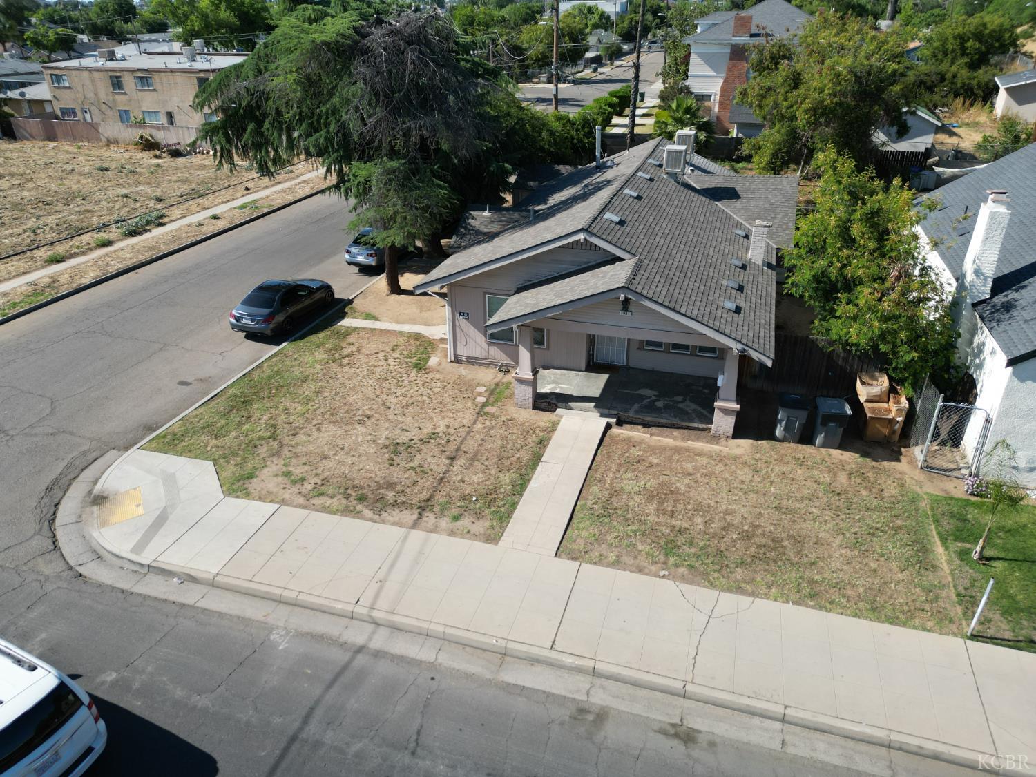 2901 E Olive Ave, Fresno, CA 93701