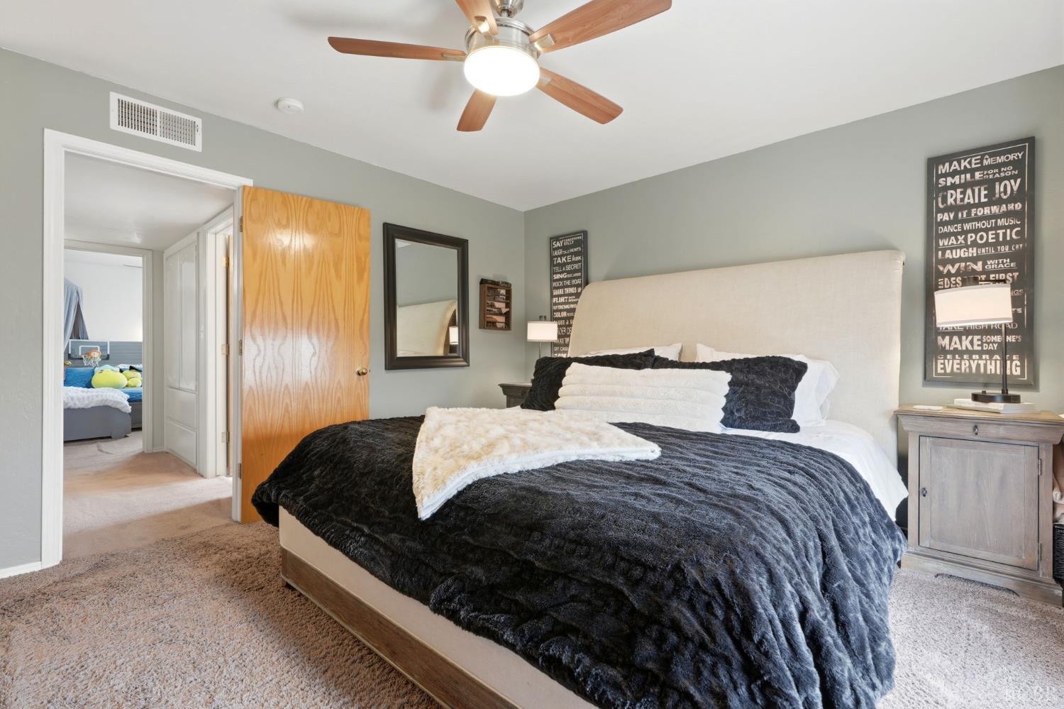 9317 14th Ave, Hanford, CA 93230