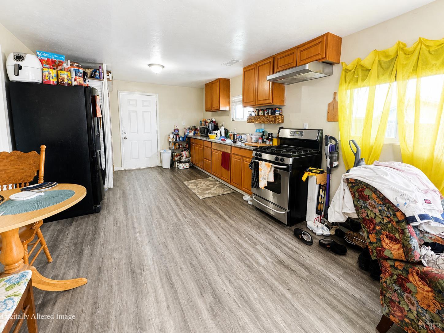 13936 Front St, Armona, CA 93202