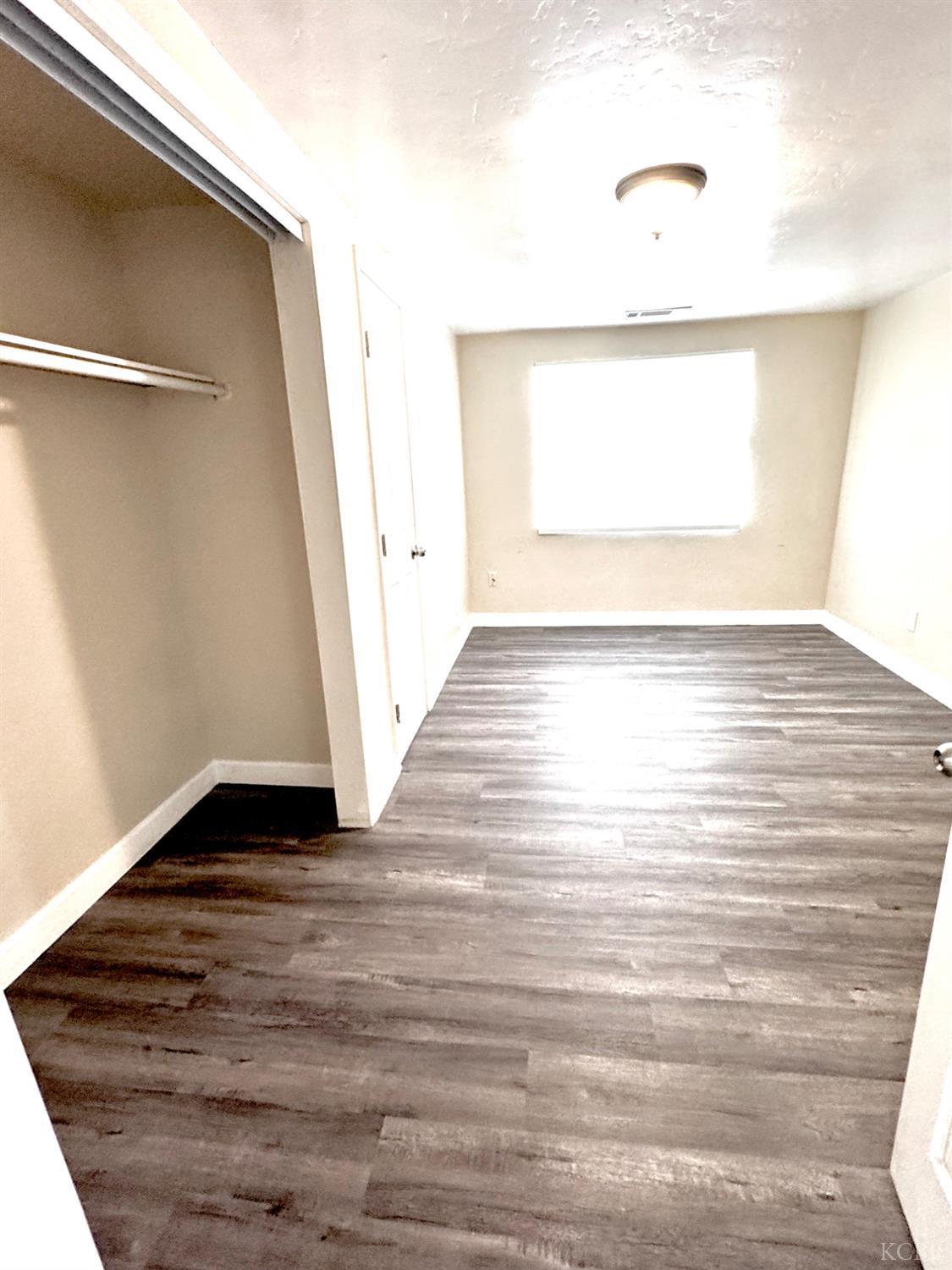 13936 Front St, Armona, CA 93202