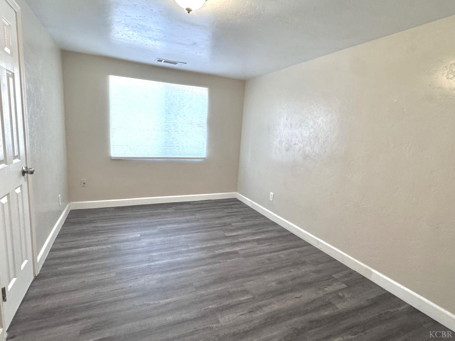 13936 Front St, Armona, CA 93202