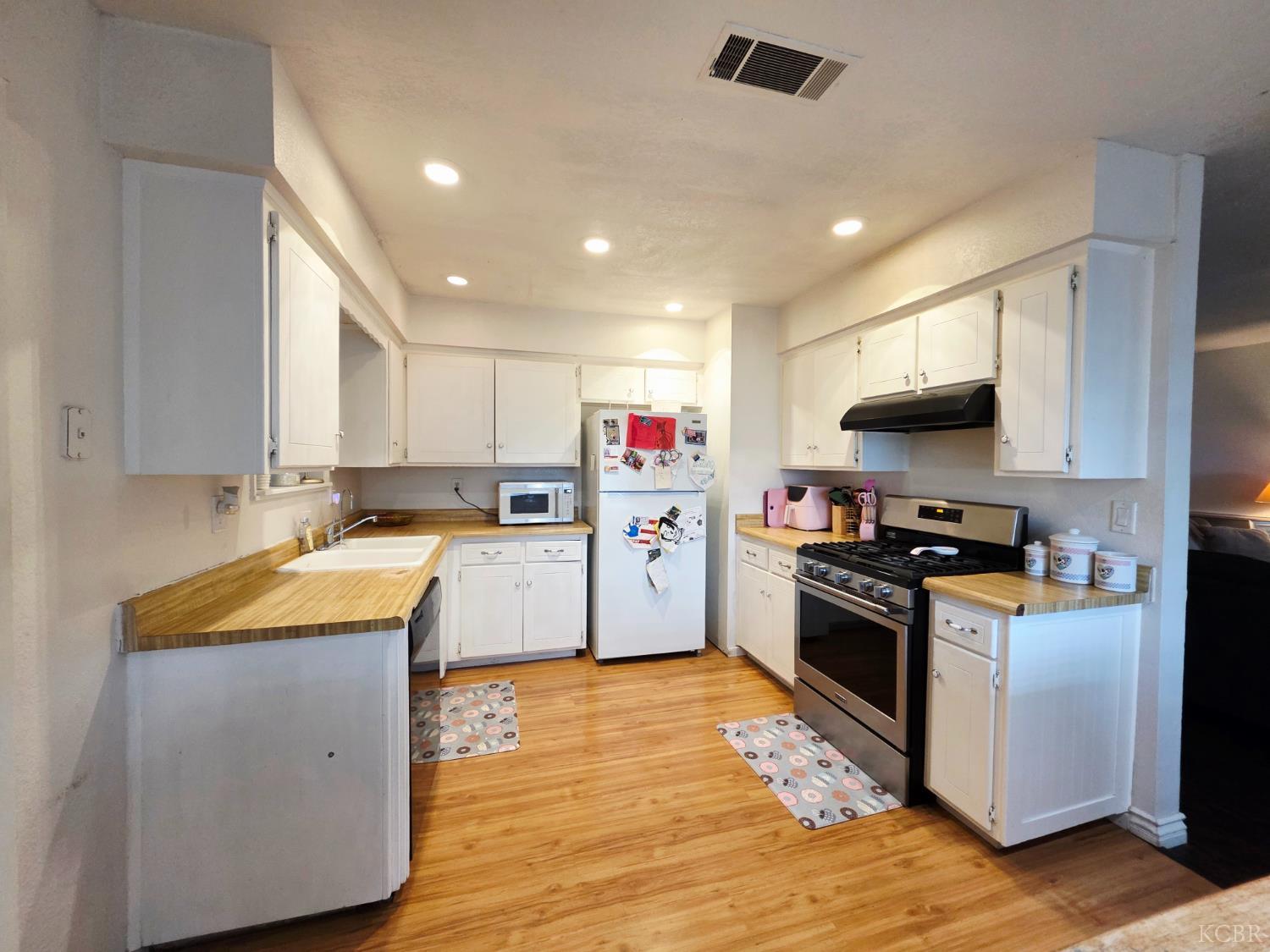 1239 Chittenden Ave, Corcoran, CA 93212