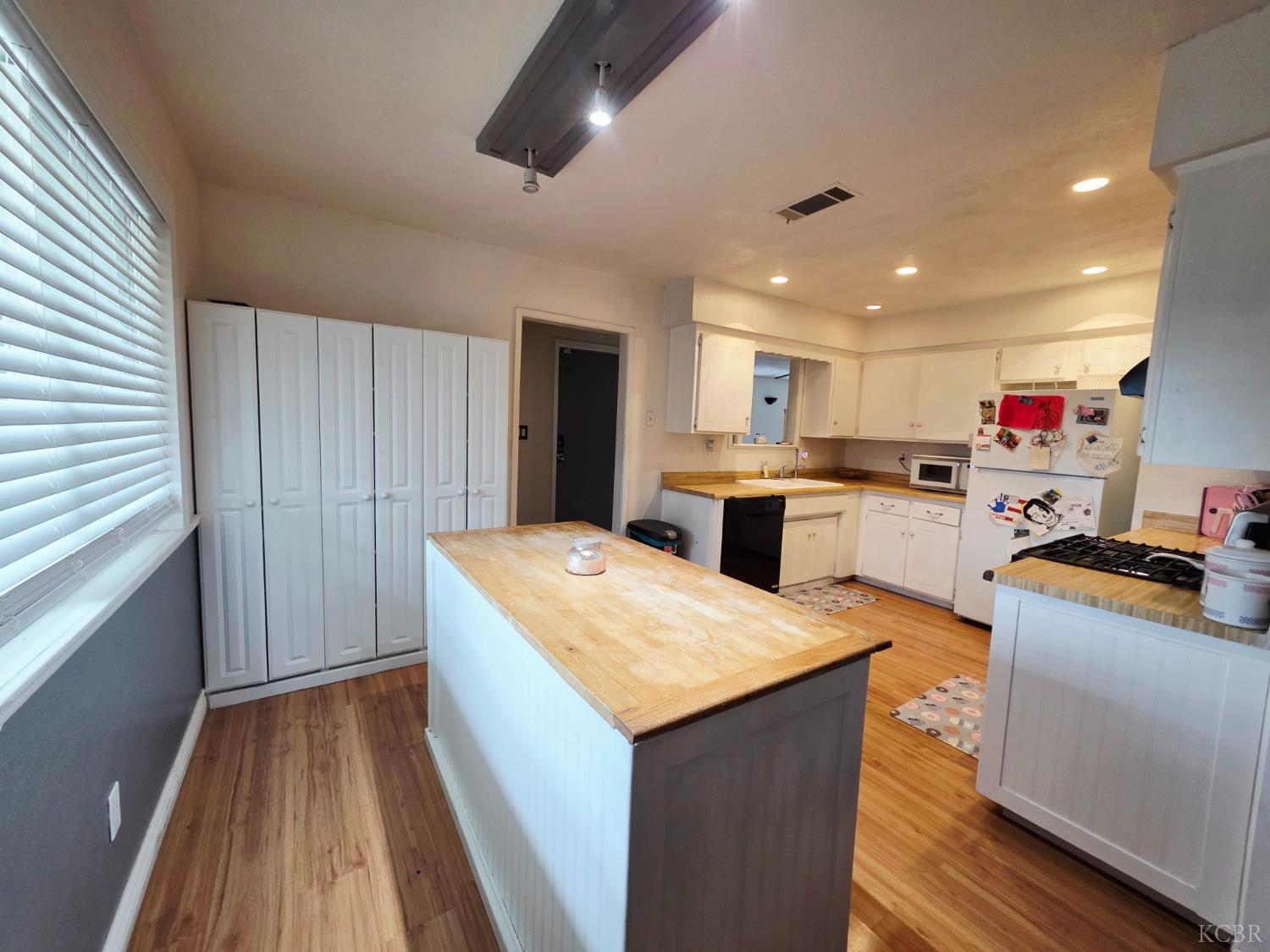 1239 Chittenden Ave, Corcoran, CA 93212
