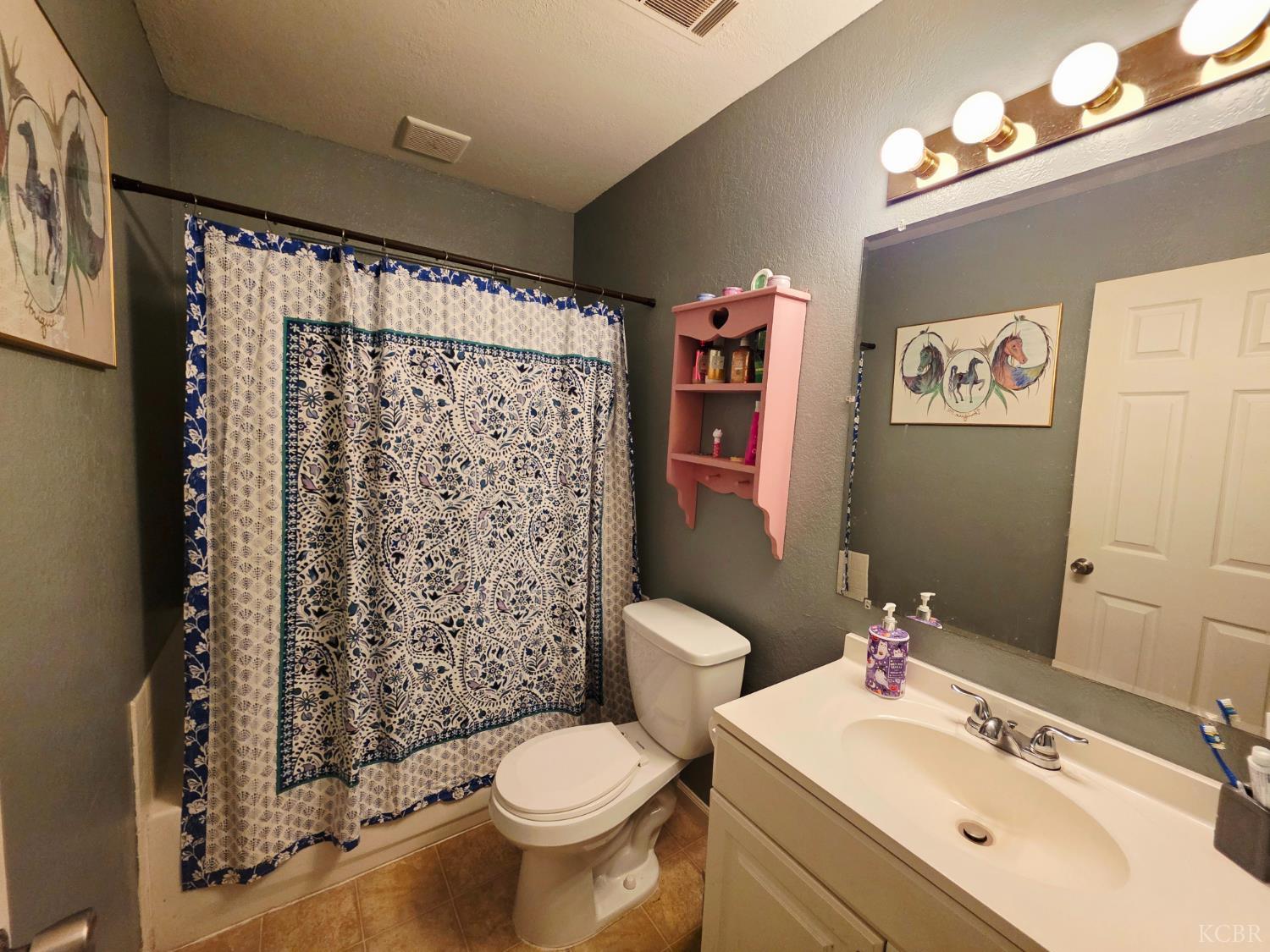 1239 Chittenden Ave, Corcoran, CA 93212