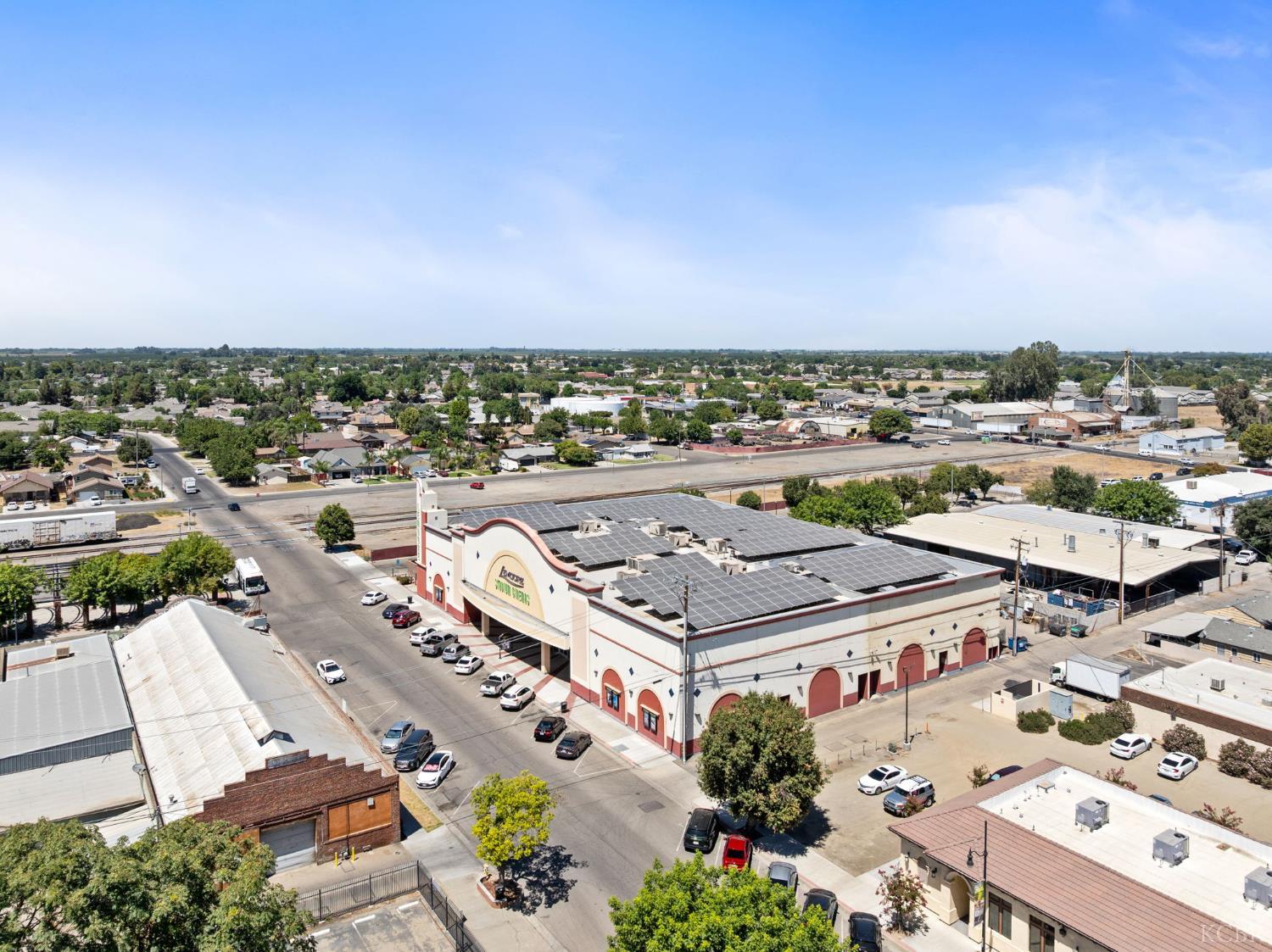 400 Follett St, Lemoore, CA 93245