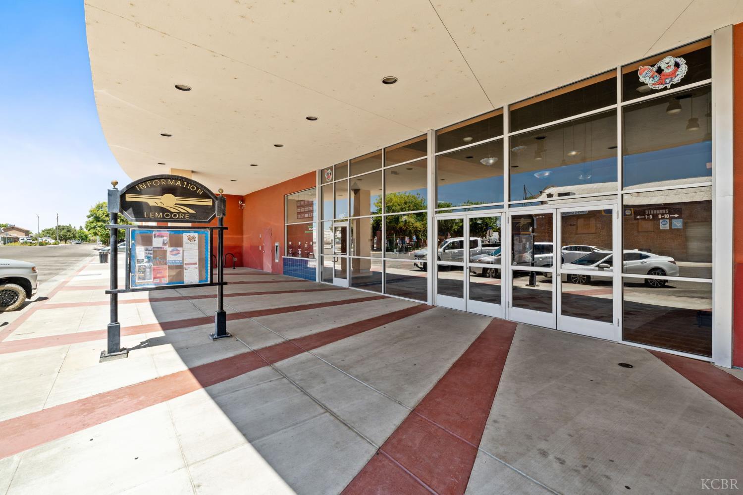 400 Follett St, Lemoore, CA 93245
