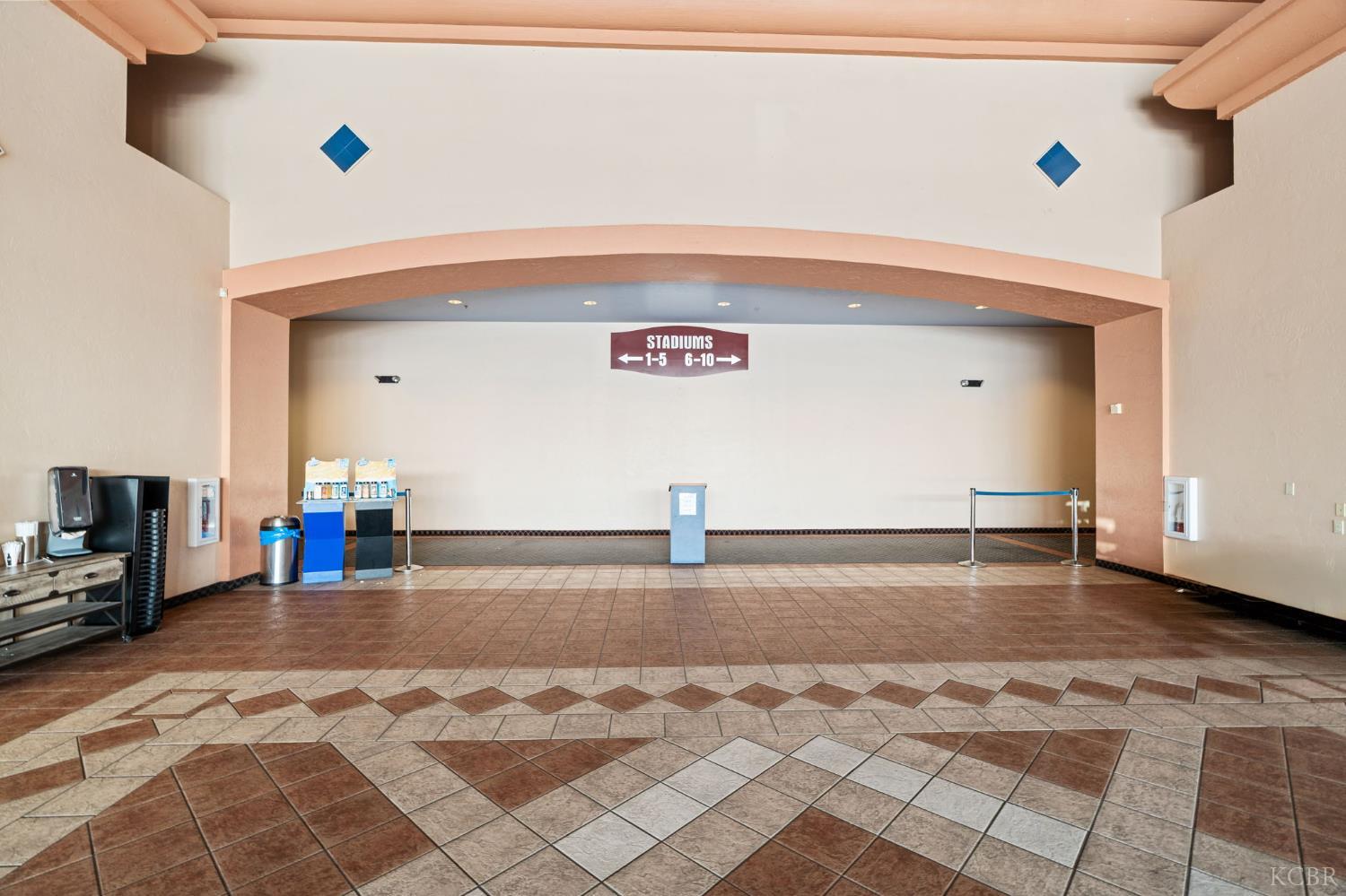 400 Follett St, Lemoore, CA 93245