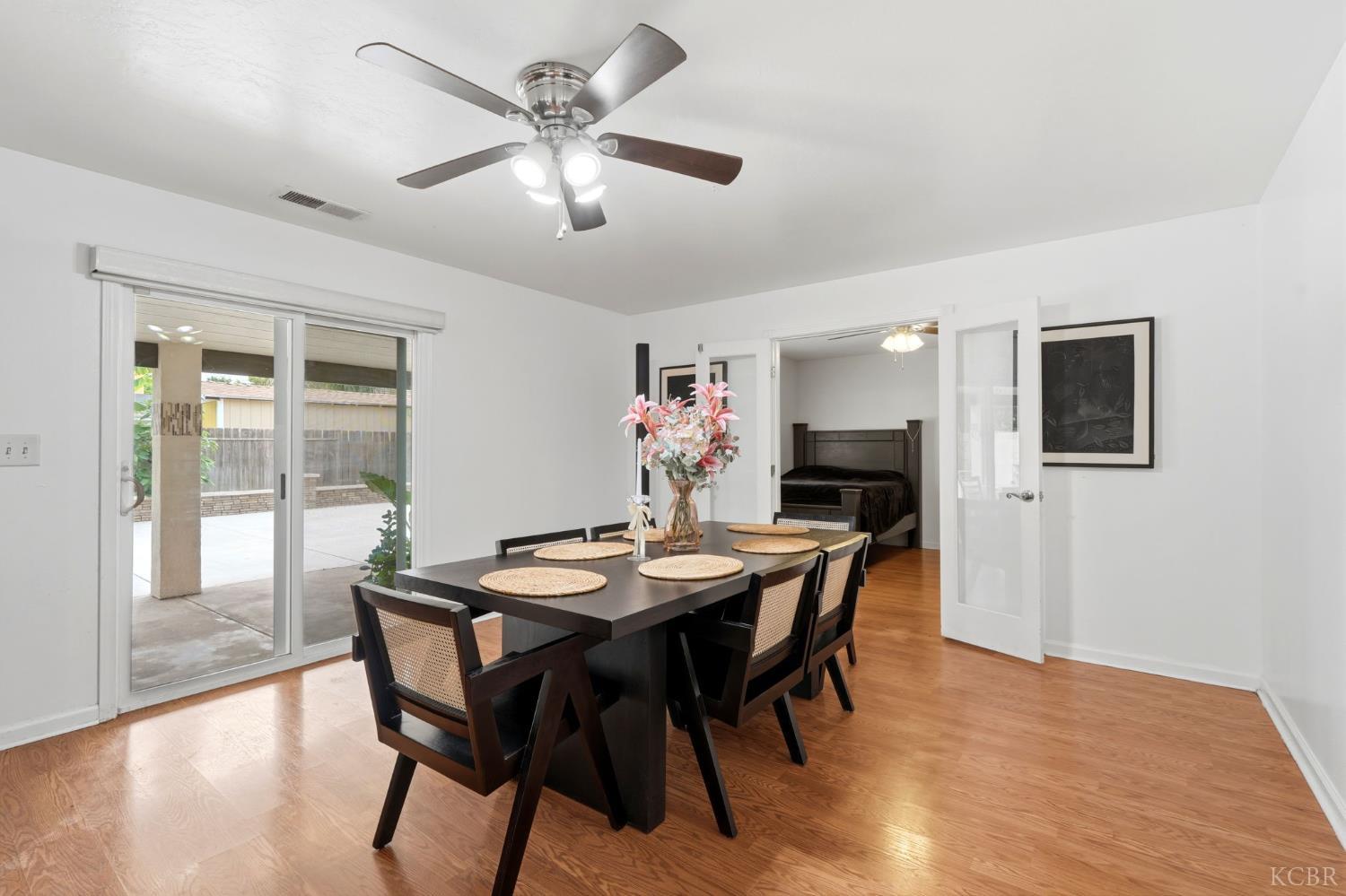 2631 E Parkview Ave SE, Visalia, CA 93292