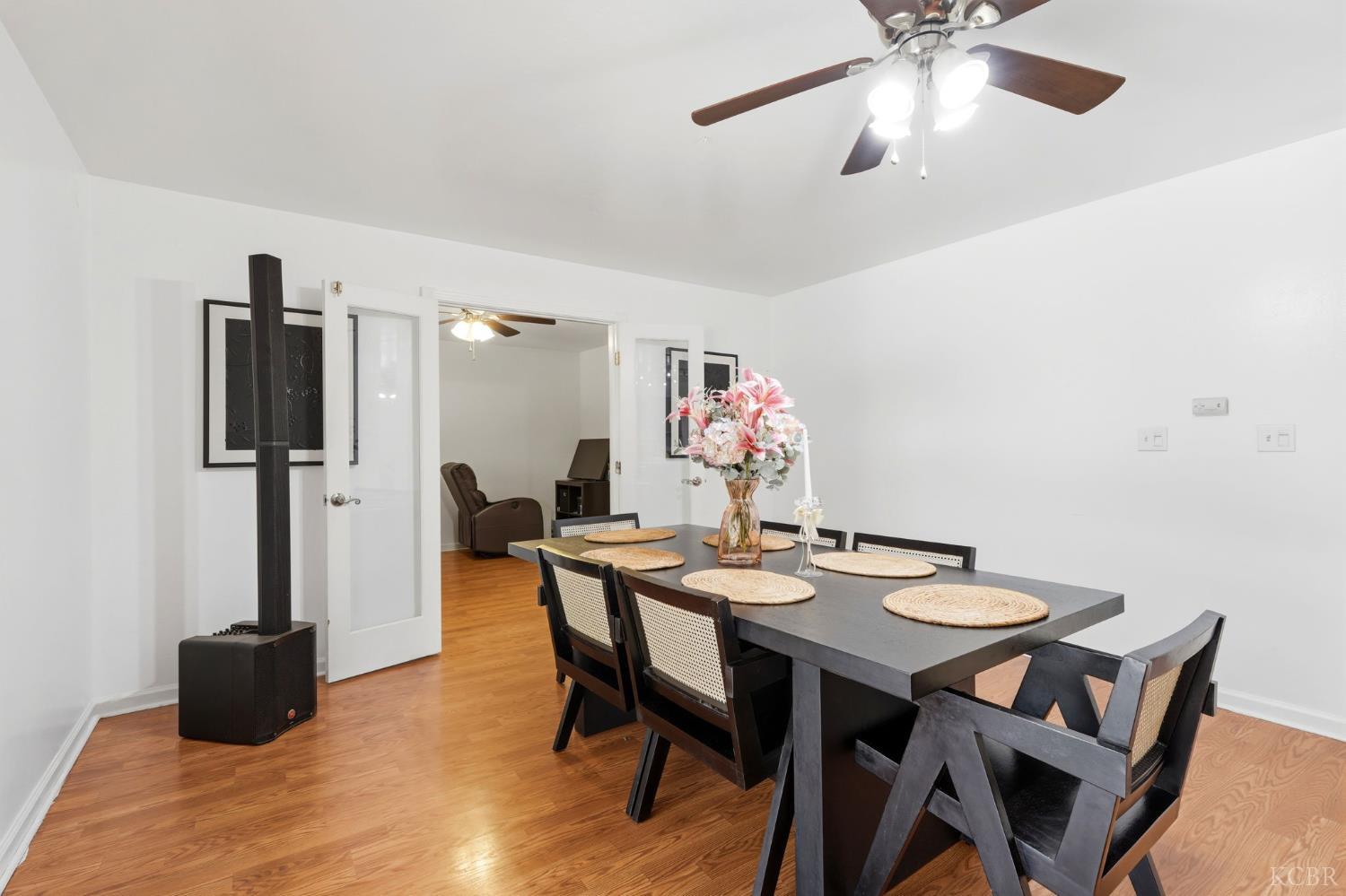 2631 E Parkview Ave SE, Visalia, CA 93292