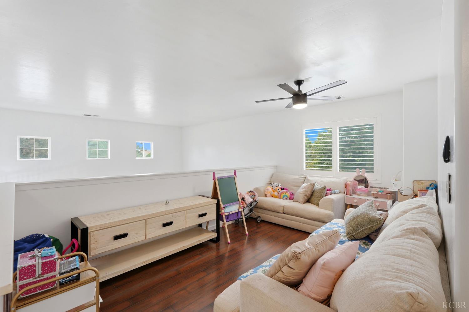 2631 E Parkview Ave SE, Visalia, CA 93292