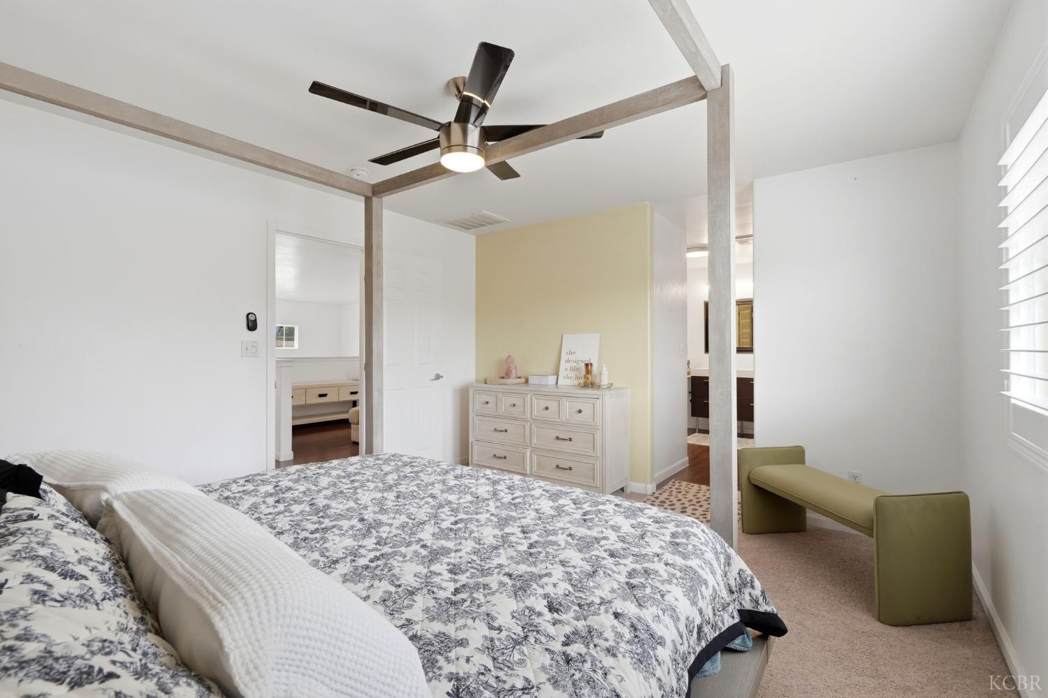 2631 E Parkview Ave SE, Visalia, CA 93292
