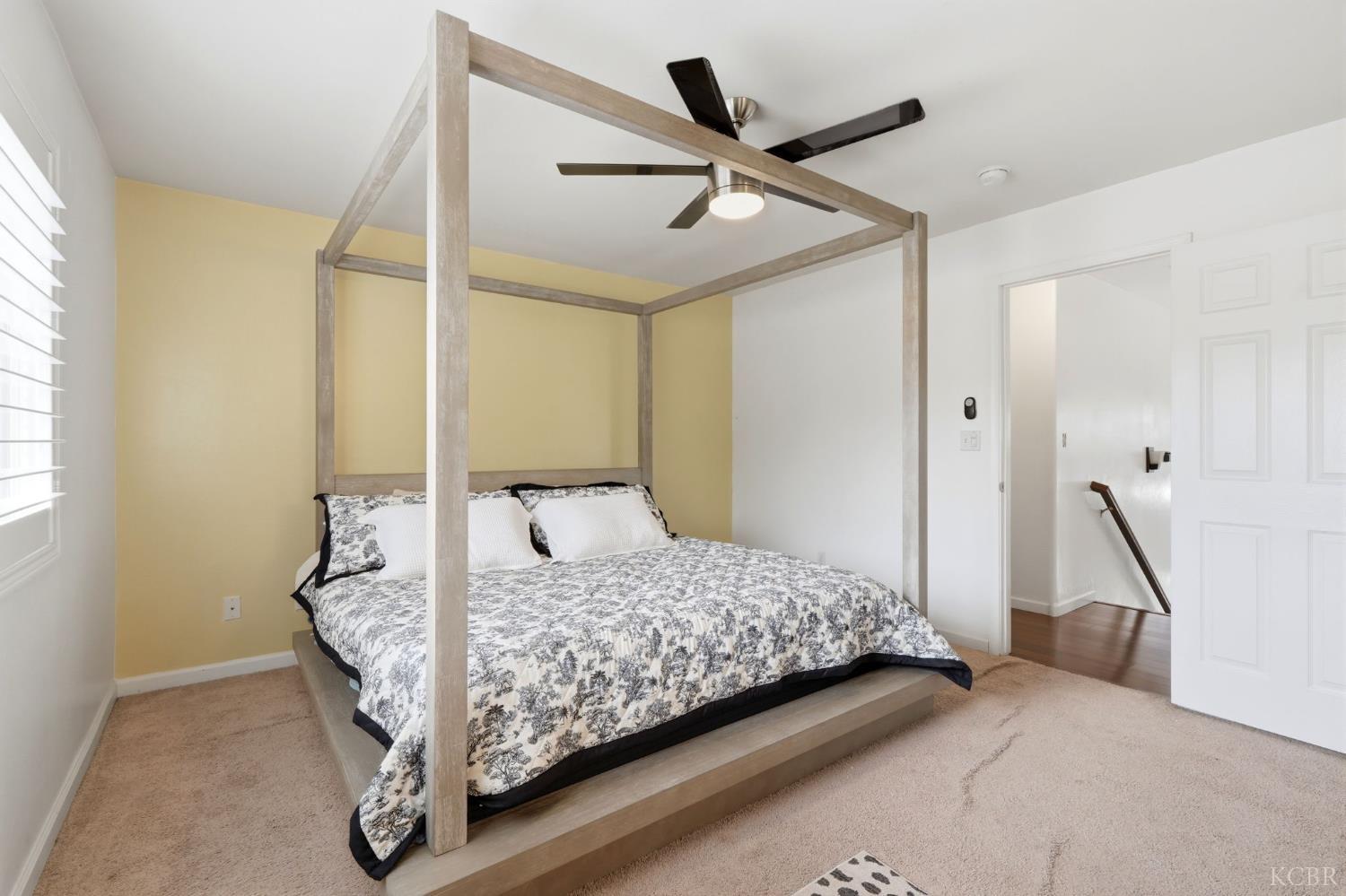 2631 E Parkview Ave SE, Visalia, CA 93292