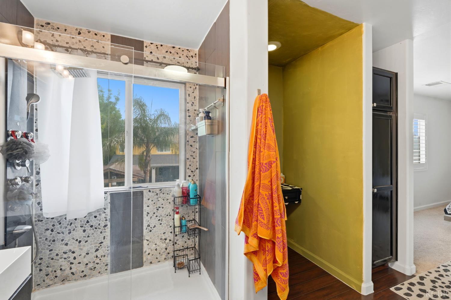 2631 E Parkview Ave SE, Visalia, CA 93292