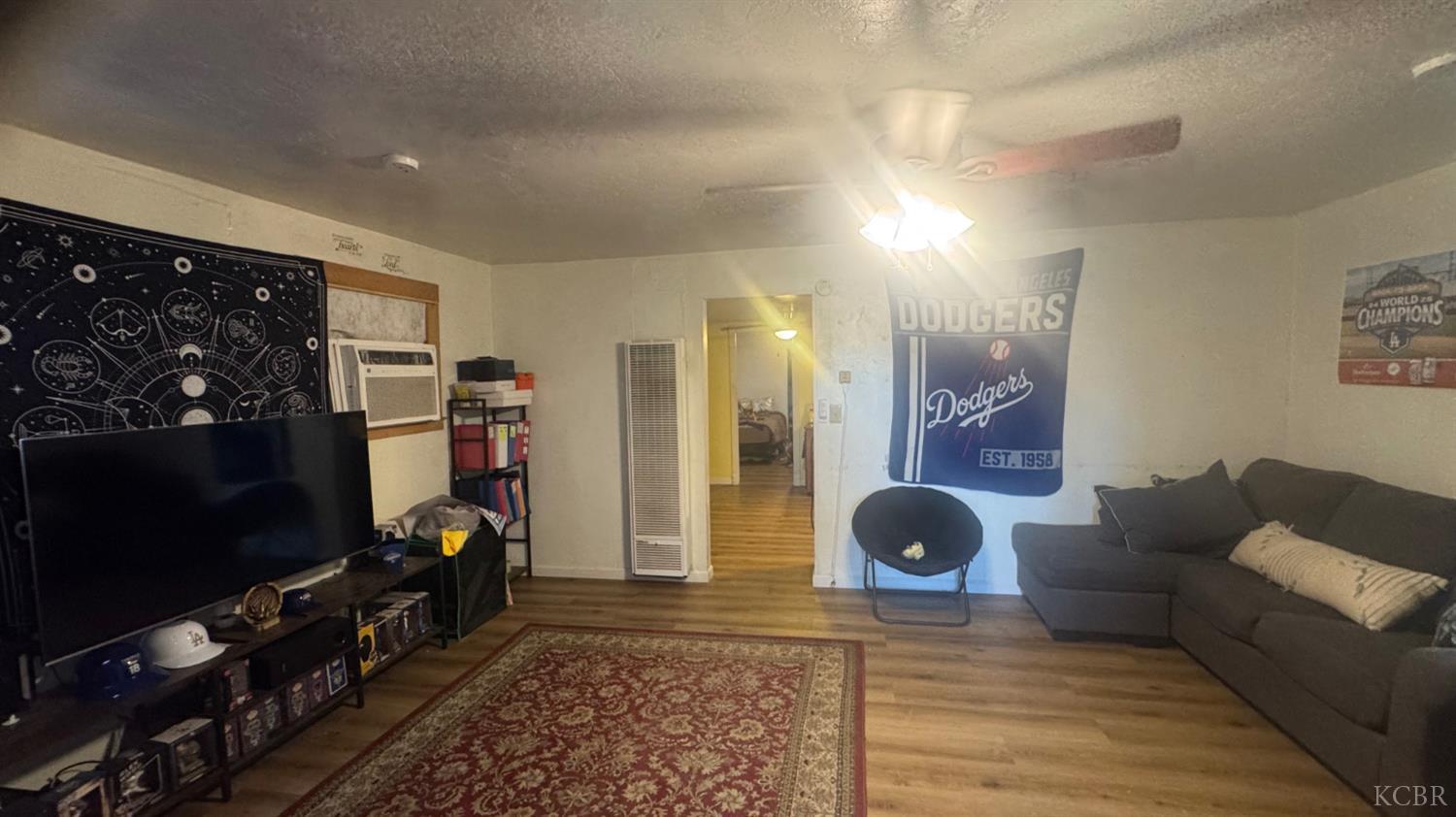 219 E 5th St, Hanford, CA 93230