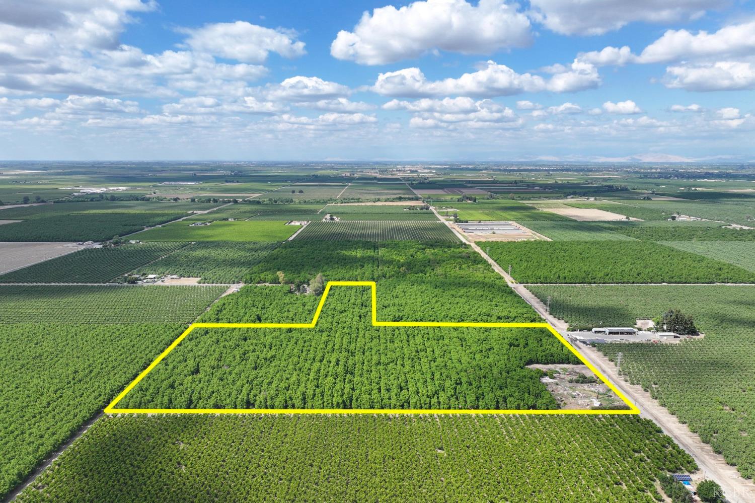 2164 7 1 2 Ave, Kingsburg, CA 93631