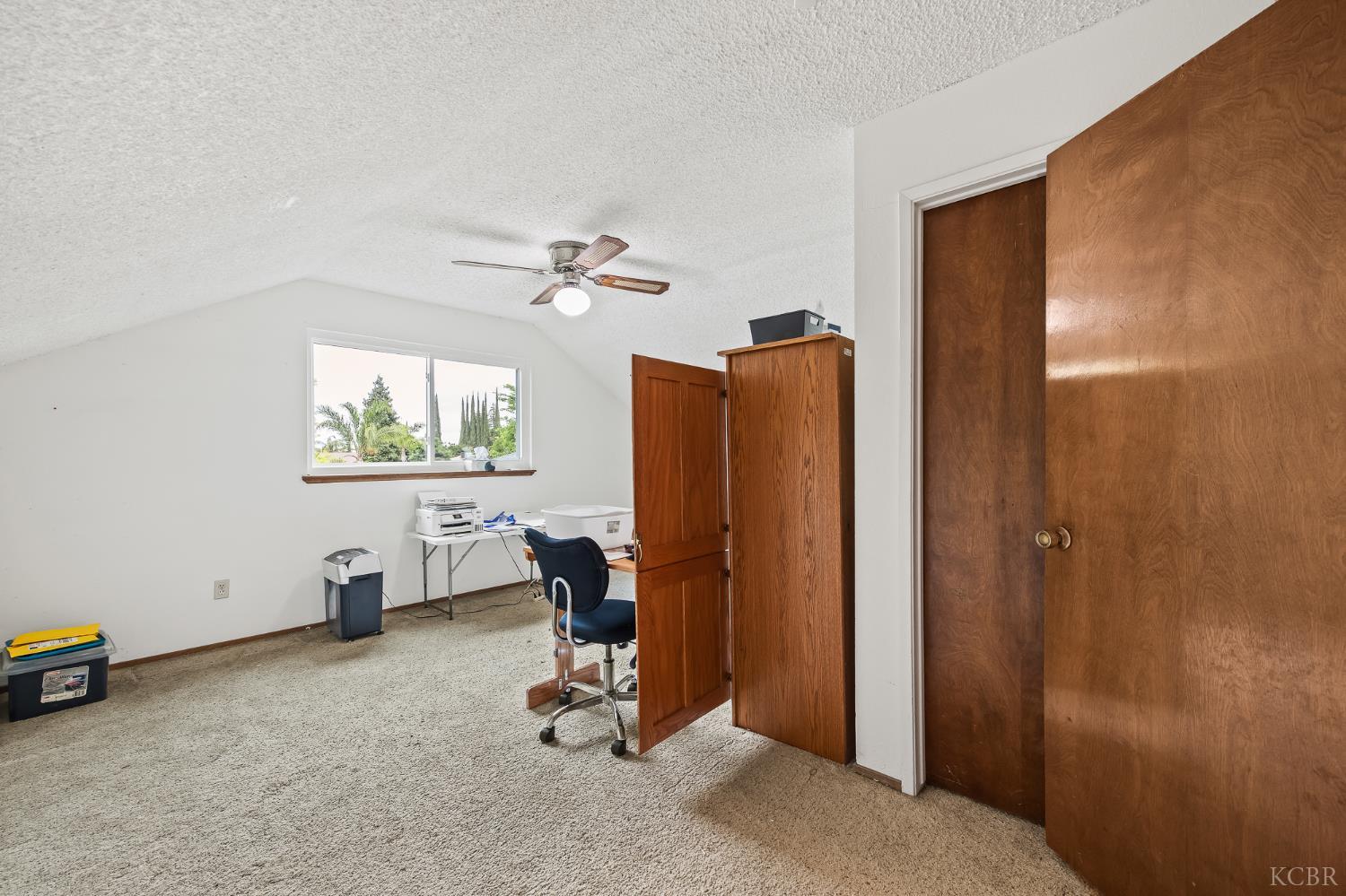640 Piccadilly Ln, Porterville, CA 93257