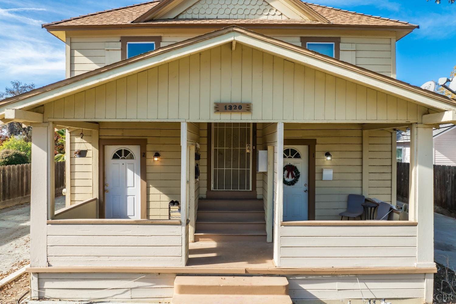 1320 N Irwin St, Hanford, CA 93230