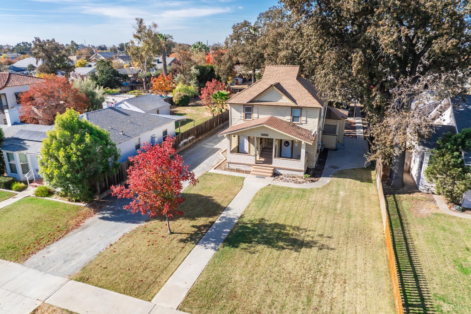 1320 N Irwin St, Hanford, CA 93230
