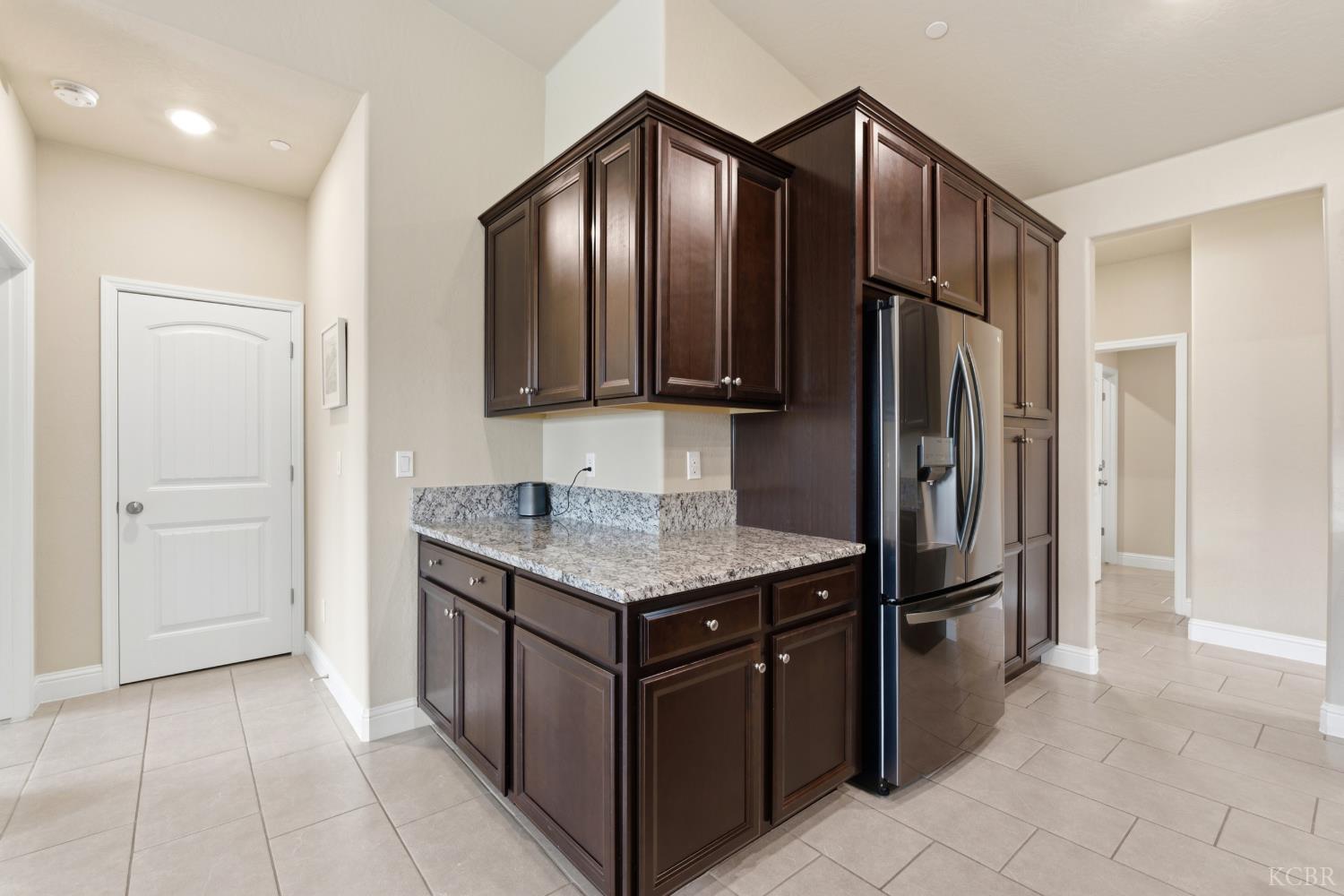 1155 Narwhal, Lemoore, CA 93245