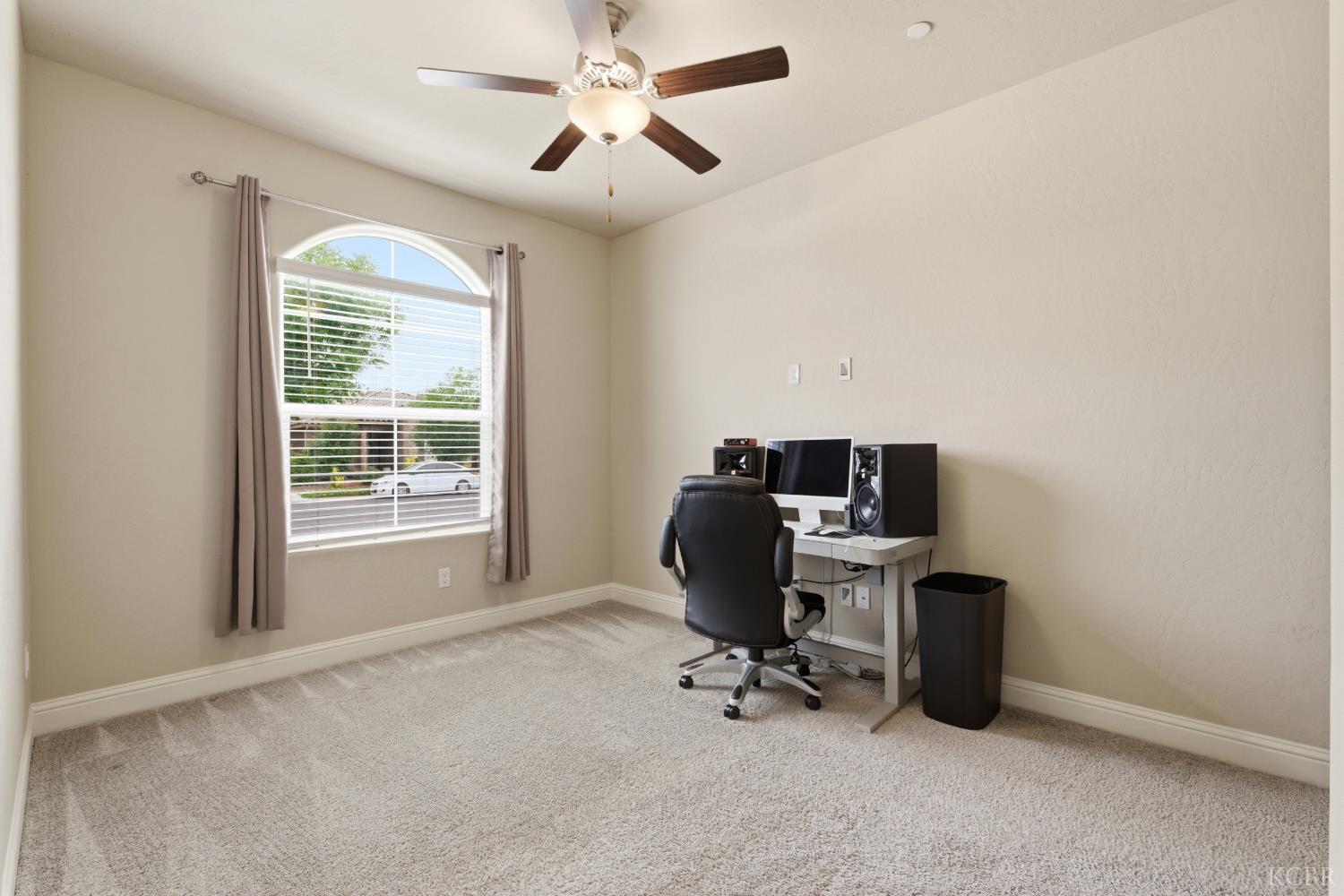 1155 Narwhal, Lemoore, CA 93245