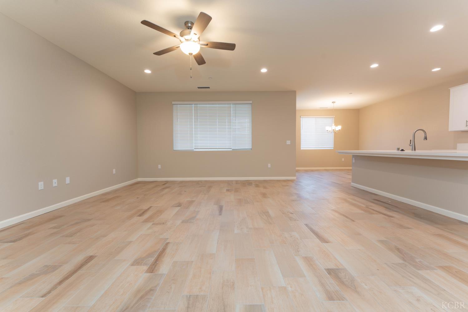 30480 Bellwood Rd, Visalia, CA 93291