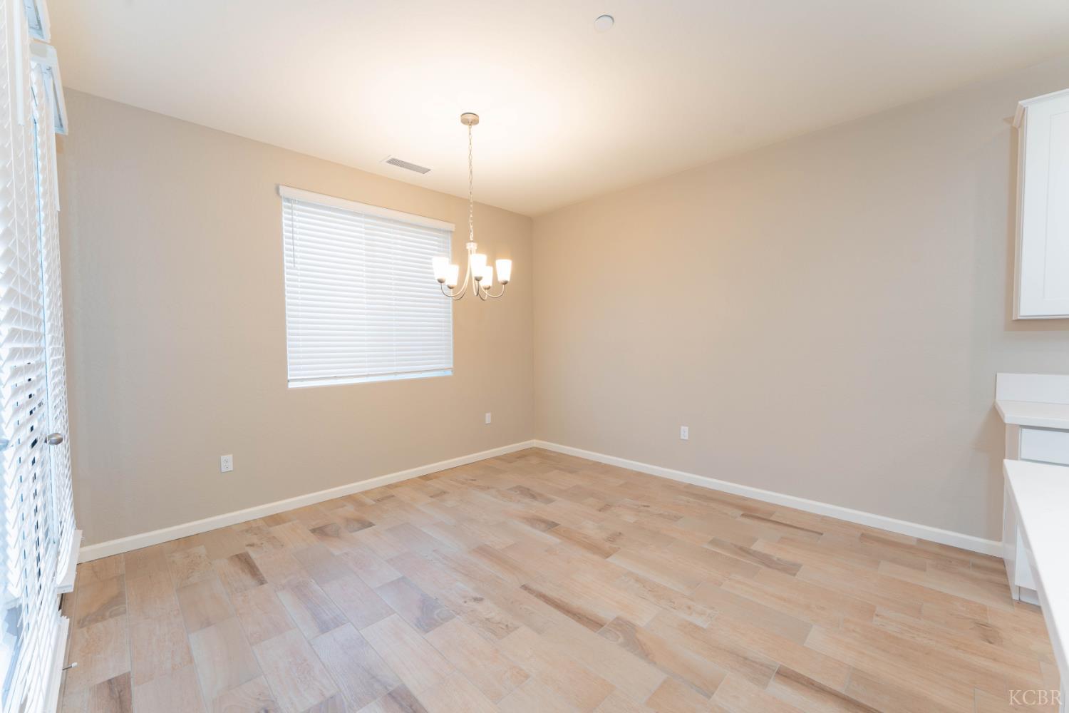 30480 Bellwood Rd, Visalia, CA 93291