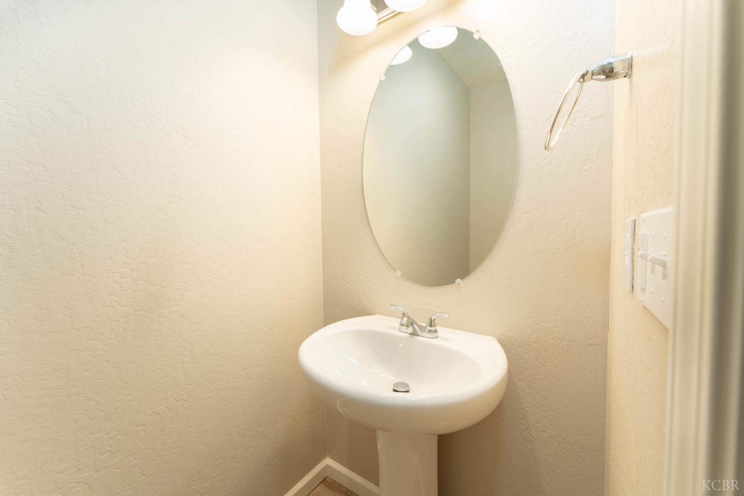 30480 Bellwood Rd, Visalia, CA 93291