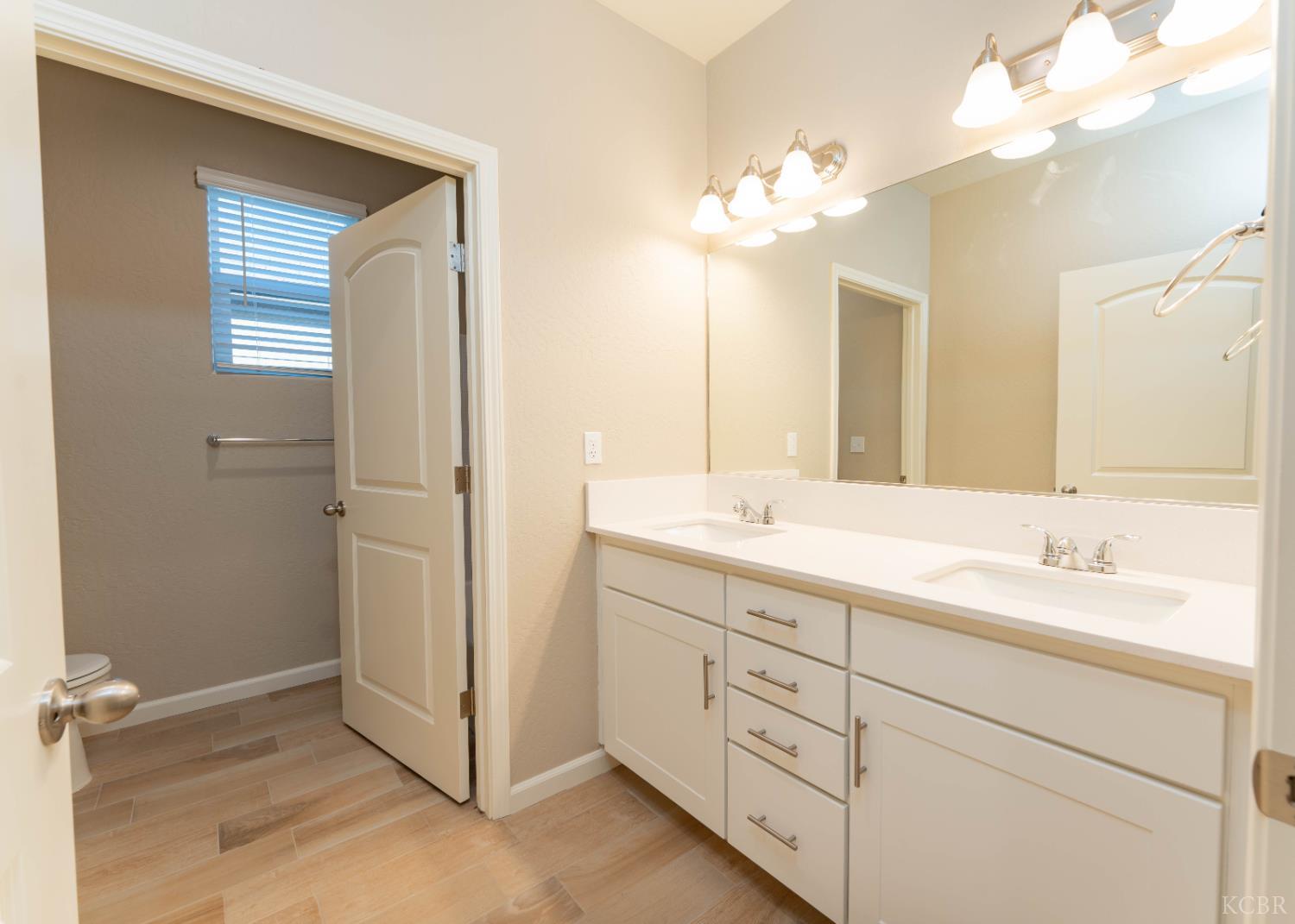 30480 Bellwood Rd, Visalia, CA 93291