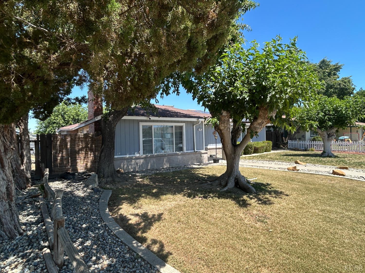 420 W Houston St, Coalinga, CA 93210