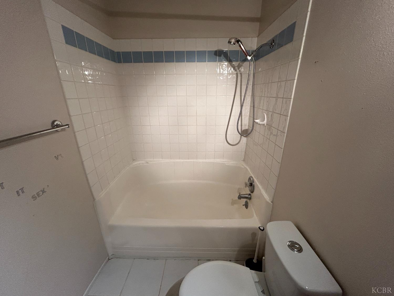 420 W Houston St, Coalinga, CA 93210