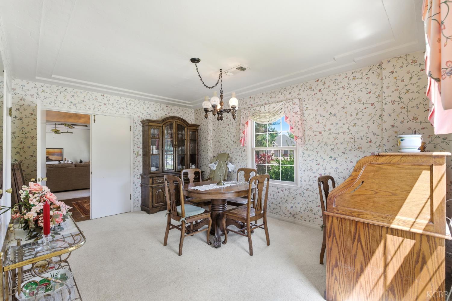 439 W Bush St, Lemoore, CA 93245