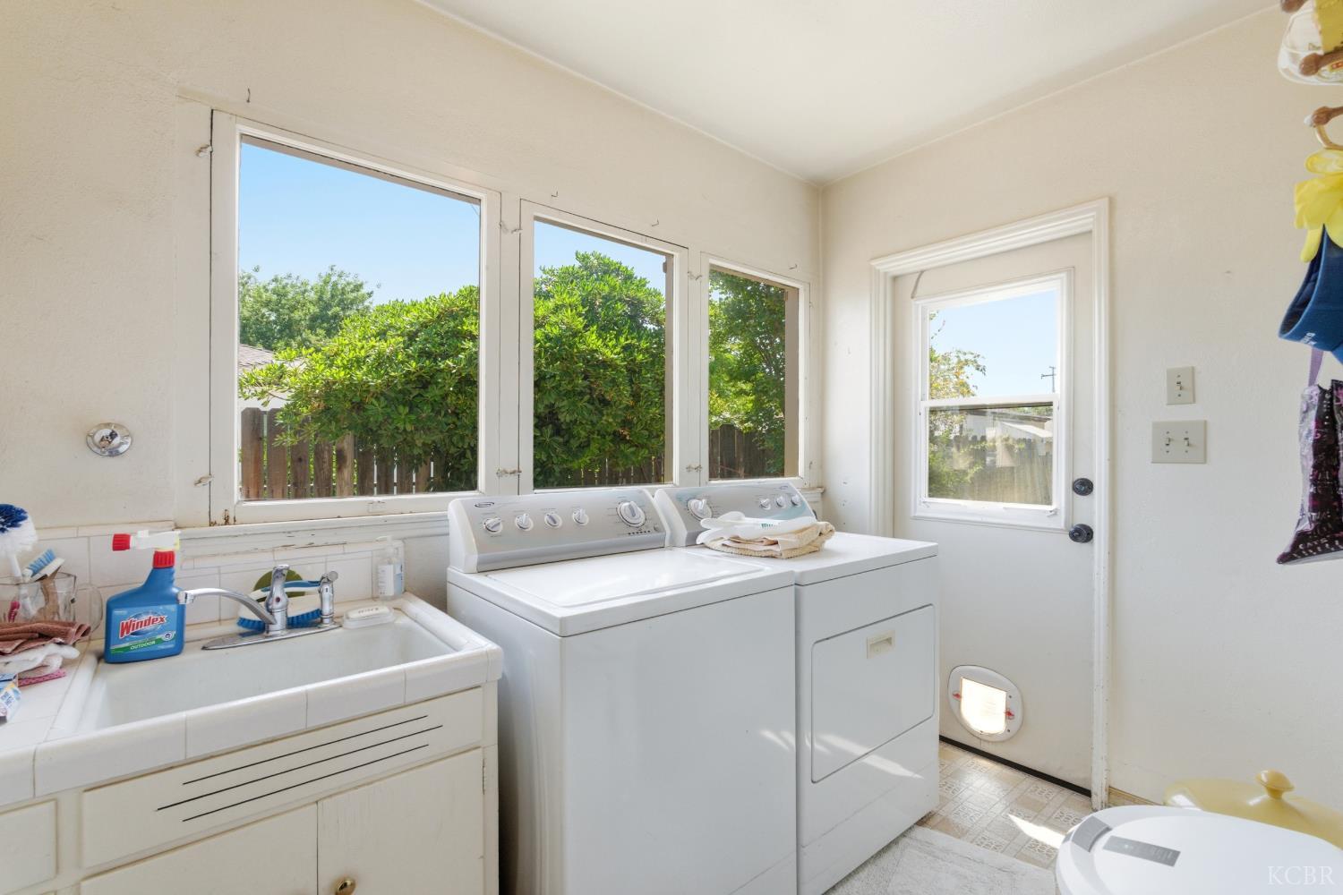 439 W Bush St, Lemoore, CA 93245