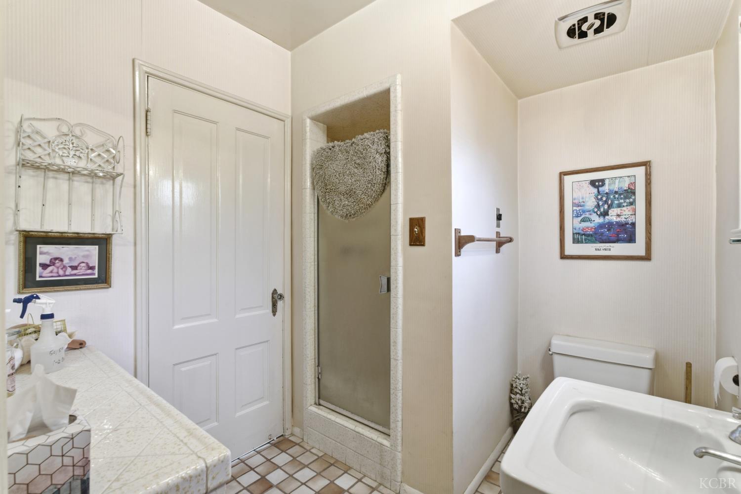439 W Bush St, Lemoore, CA 93245