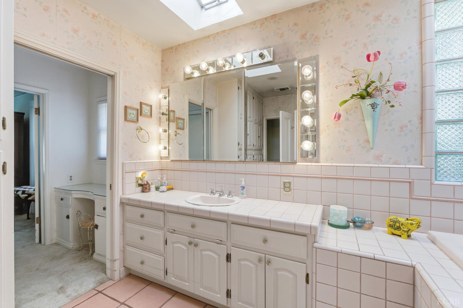 439 W Bush St, Lemoore, CA 93245