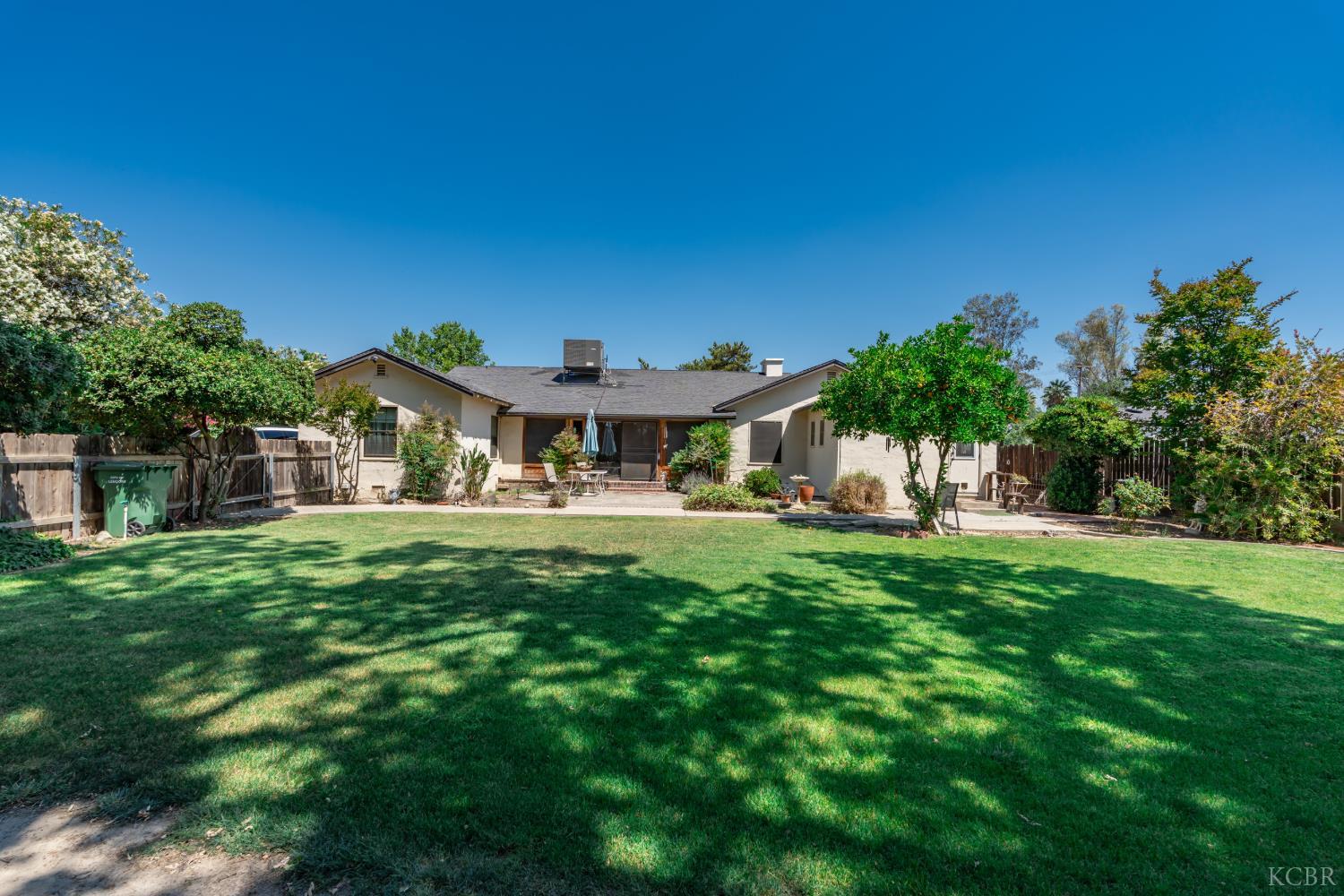 439 W Bush St, Lemoore, CA 93245