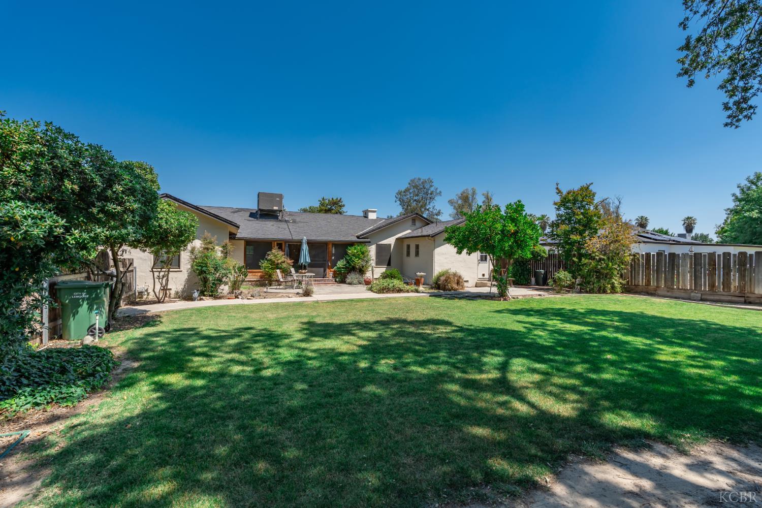 439 W Bush St, Lemoore, CA 93245