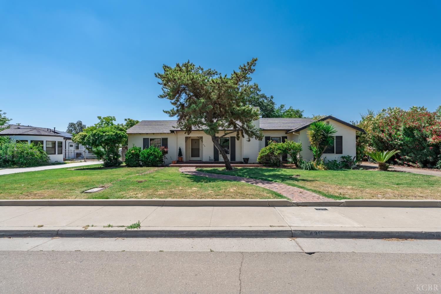 439 W Bush St, Lemoore, CA 93245