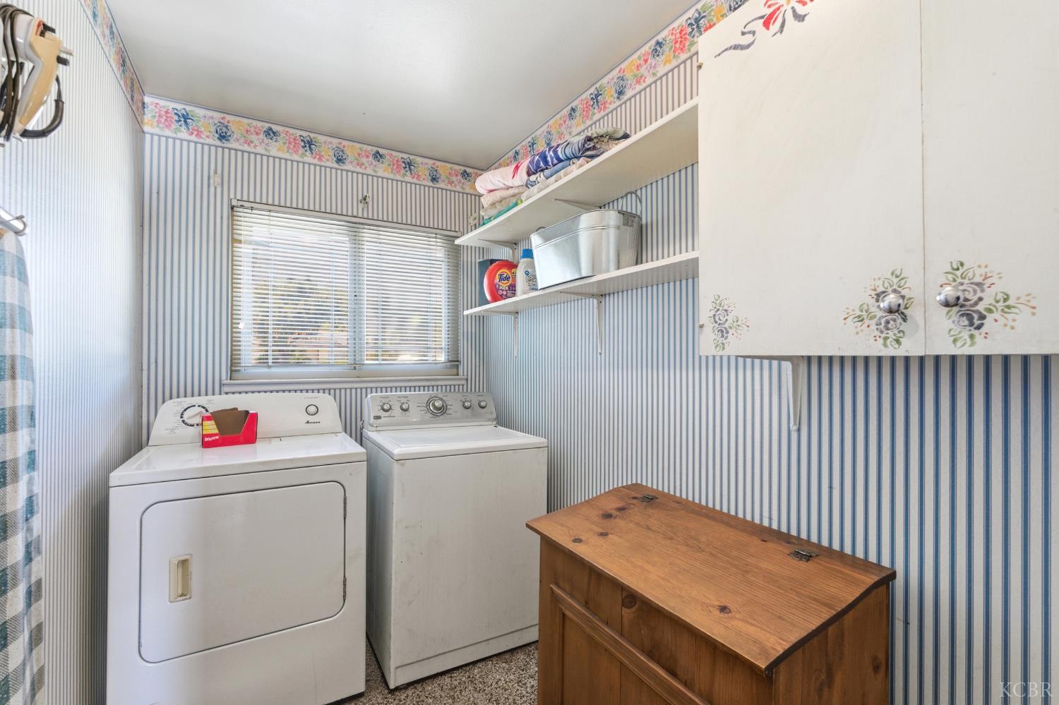 2137 N Woodridge Way, Hanford, CA 93230